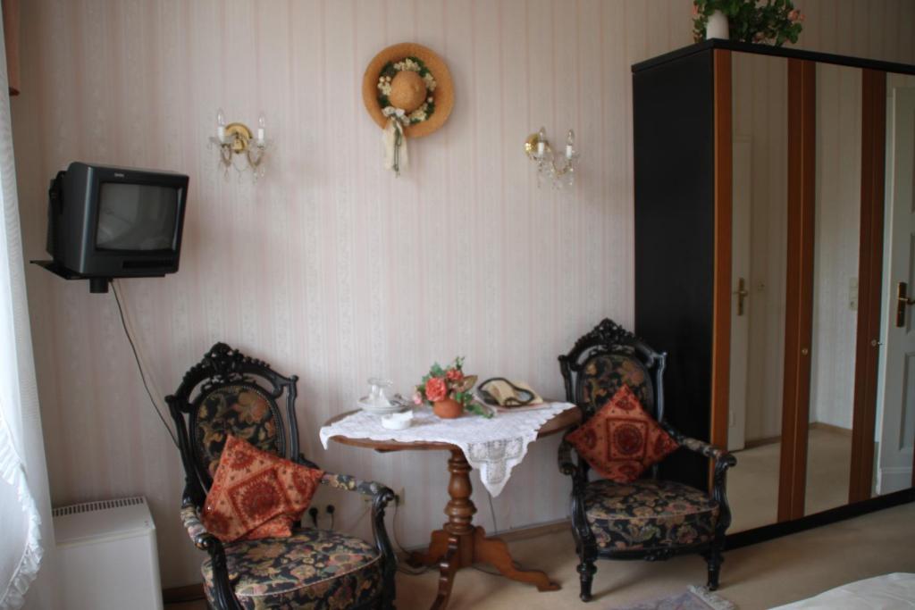 Hotel Villa Konigin Luise Bad Pyrmont Room photo